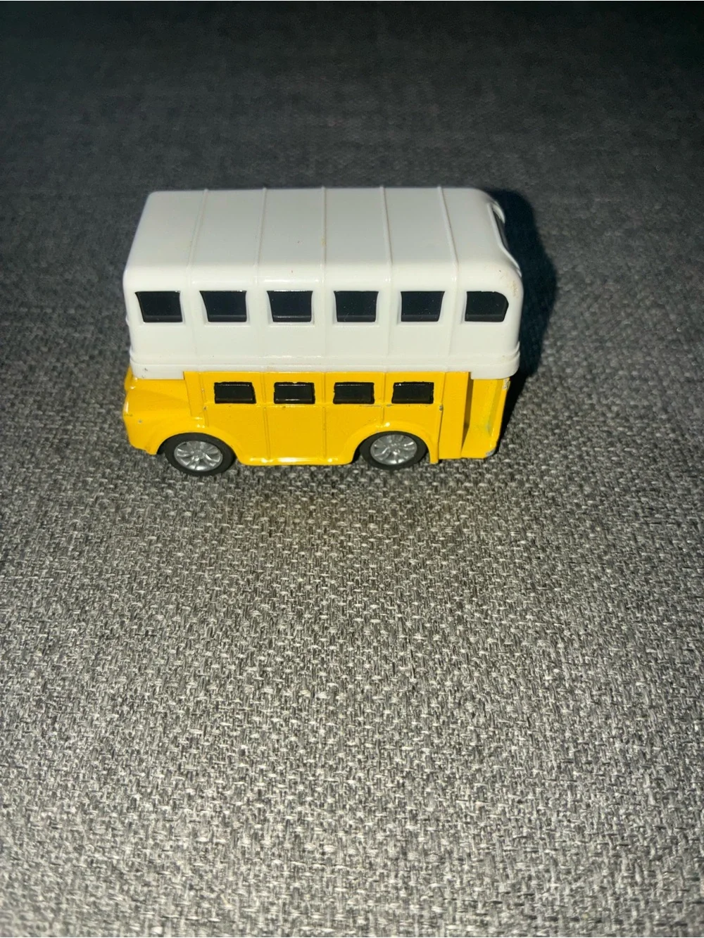 Yellow and White Double-Decker Metal Die-Cast Vintage Bus - Kids Toy